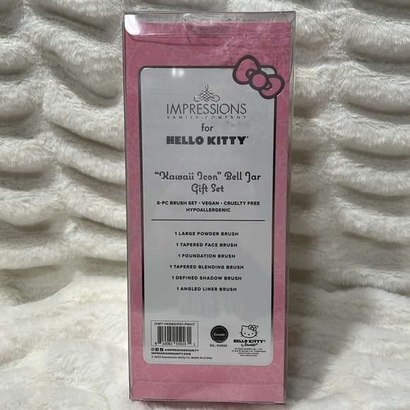 Hello Kitty Kawaii Icon 6 Piece Bell Jar Makeup Brush Gift Set - Picture 5 of 5